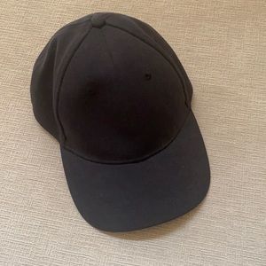 Lululemon black hat